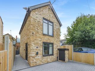 Restharrow - Uk49244 - Whitstable - 0