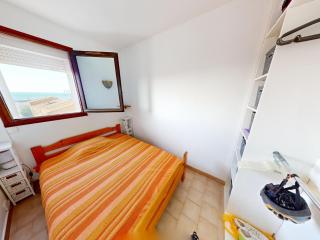 Appartement T2 Frontignan-Plage avec Terrasse et Parking - FR-1-785-27 - 2