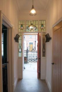 Escape 2 Unwind At The Parade, Accommodates 10 - 6