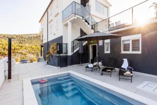 Beachfront Villa Marivi with Pool and Game Room - 7