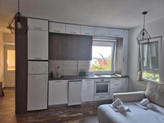 Apartman Dajoda 2 - Bijela - 2