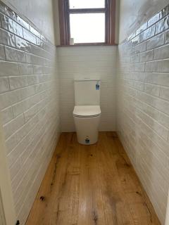 Sunny 3 bedroom house, huge deck and new bathroom - Dunedin - 8