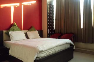 RROOMS R K International - 3