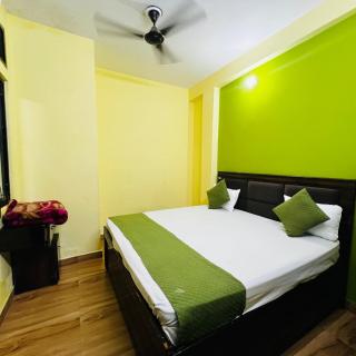 Hotel Laxmi Deluxe - 4