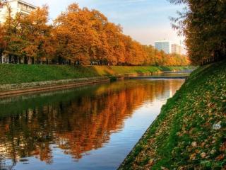 Riverside near Centre, Balcony and Free Parking - Sarajevo - 1