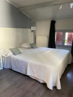 Hôtel Le Mas des Ecureuils - Aix-en-Provence - 4