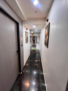 Hotel Skyland - Ahmedabad - 6