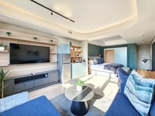 Stylish City Stay at The Quarter - 0