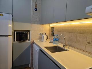 Cozy 2 Bedroom Apartment inCentral Baku Self Check-in 24 hours - 1