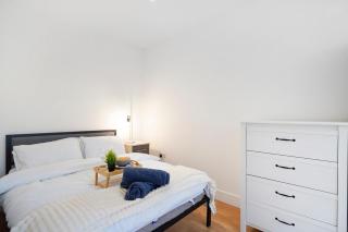 Newly Refurbished Entire One Bedroom Flat - Borehamwood - 7