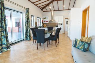 Chalé d'Angra Guest House - 1