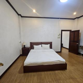 Ali Xayathit Apartment & Hotel - 4