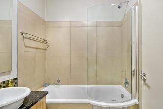 Stylish Urban Escape 2BR in Rivonia, Sandton - 1