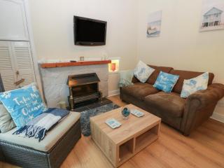 Cosy In - Millport - 8