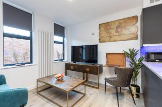 Sussex House Studio - Horsham - 3