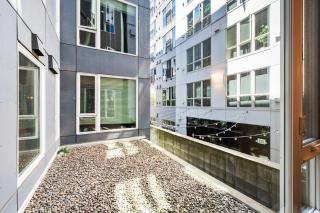 Blueground PikePine balcony nr Volunteer Park SEA-893 - 6