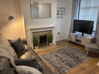 Cozee 2-bed home in WV11 - 8