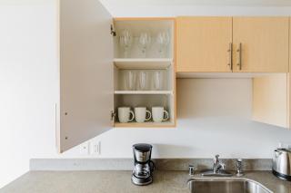 Blueground Lower Queen Anne rooftop nr Space Needle SEA-824 - 4