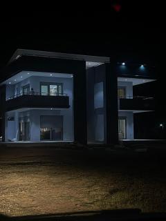 Pearl Luxury Suites - 1