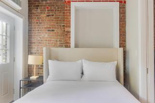 Blueground Nolita balcony nr Bowery NYC-1949 - 1