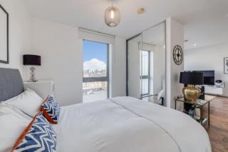 Gym , Balcony , Top Floor Apt , City Views - 3