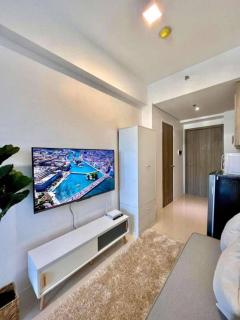 Stylish City Escape in Mandaluyong - Central Condo Living - Manila - 6