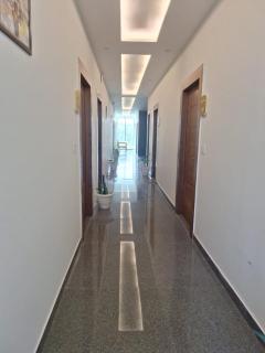 Lime Tree Hotels and Banquet Greater Noida - 4