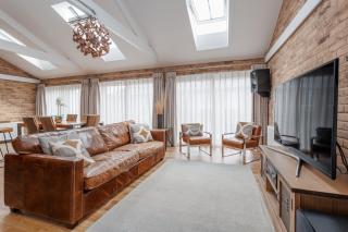 Chalice Close by Grandeur Property - Parkstone - 2