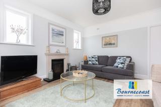 Bournecoast - Family home with garden, patio, summer house and parking - HB10659 - Bournemouth - 3