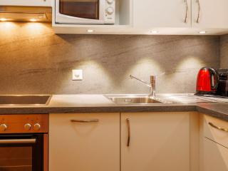 Apartment Les Platanes E3 by Interhome - 1