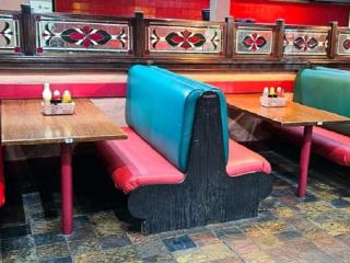 Bostons Lodge & Restaurant - 4