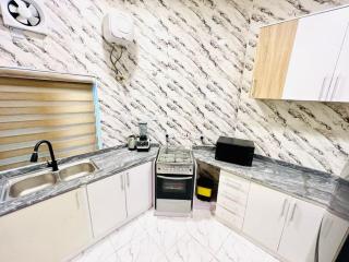 Londoner Homes - Iju - 7