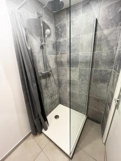 Grand Studio Cannes - 5min Plages & Gare & Palais des Festivals - Climatisation - 5