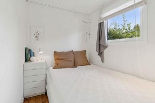 Holiday Home By The Sea With Space To Relax - 7