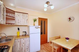 Меркур возле Аэропорта - 1