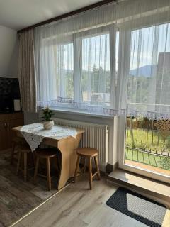 Pokoje i Apartamenty Regionalny Styl ul Króle 1a Zakopane - Zakopane - 7