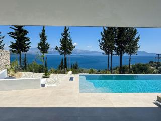 Modern Seaview Oasis - 3