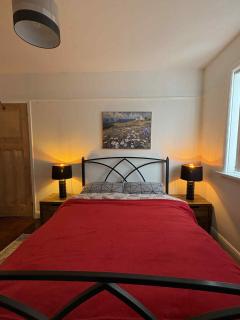 Budget Friendly Homestay - Southampton - 4