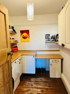 Budget Friendly Homestay - Southampton - 3
