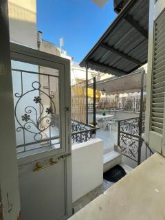 Neoclassical Athenian mansion - Athens - 4