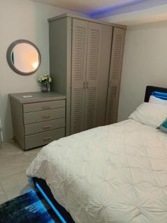 Lawrence Legacy 2 - 8