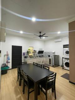 EL Homestay - 6