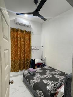 EL Homestay - Marang - 1