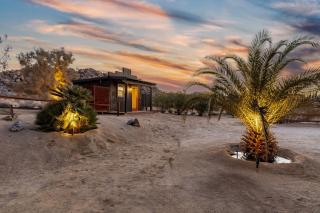 Casa Milla by Fieldtrip 5-Acre Custom Estate with Spa Boulder Views - Joshua Tree - 3