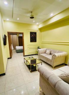 Modern 2-Bedroom Apartment Northern strip E-11 - Islamabad - 0