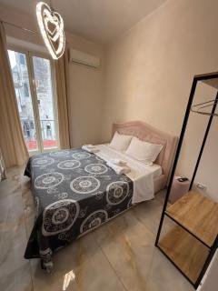 VALENTINO 48 napoli centro - 6