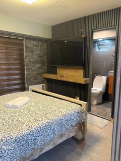 California Gardens Square Loft type 2 bedroom unit - Manila - 5