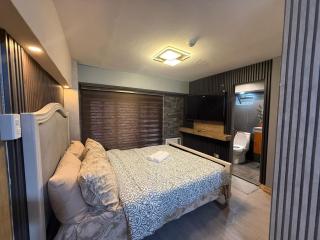 California Gardens Square Loft type 2 bedroom unit - Manila - 2