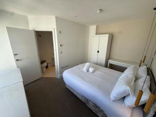 Suite 5 Green Park - 8