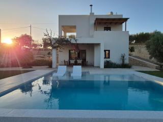 Villa Neroli Pool & Mountain Views in Pitsidia - Pitsidia - 8